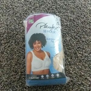 Playtex 18hr Supportive Flexible Back Front Close  44DD